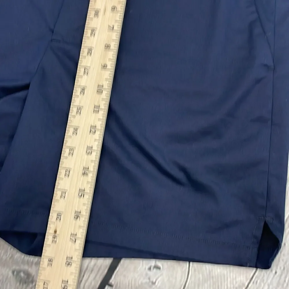 Banana Republic Aiden Shorts Navy size 38”